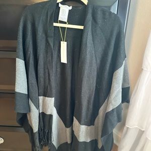 BCBG shawl